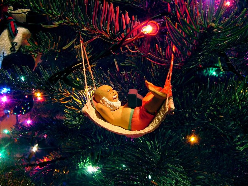 Figurine in Hammock — Green