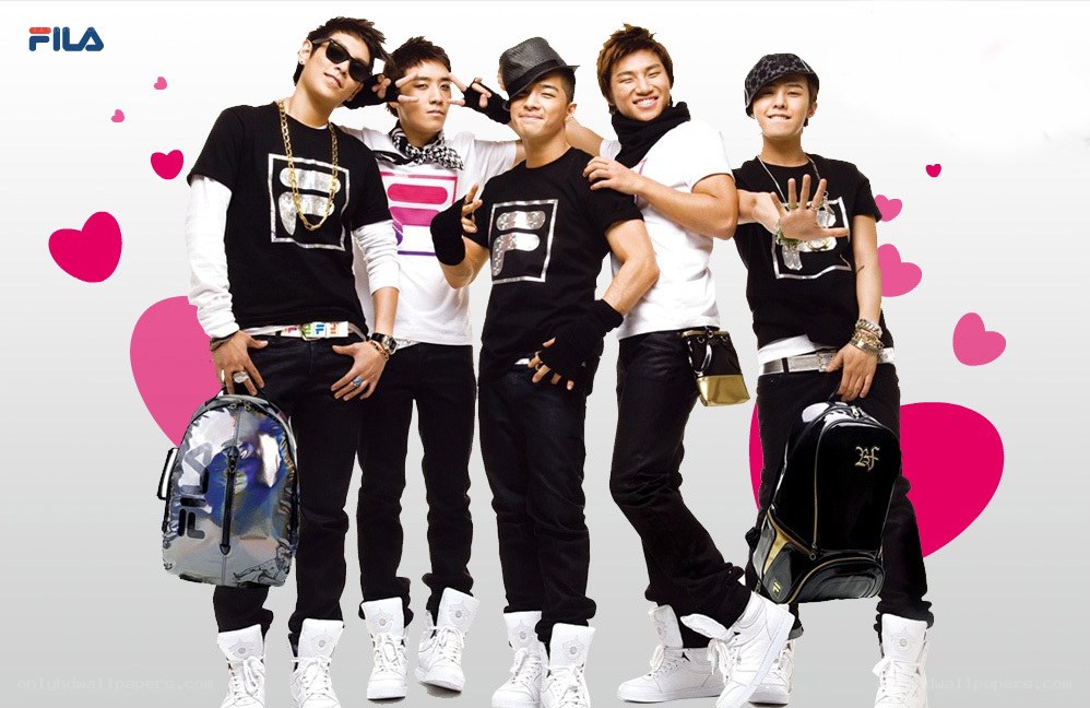 FILA K-pop group photo