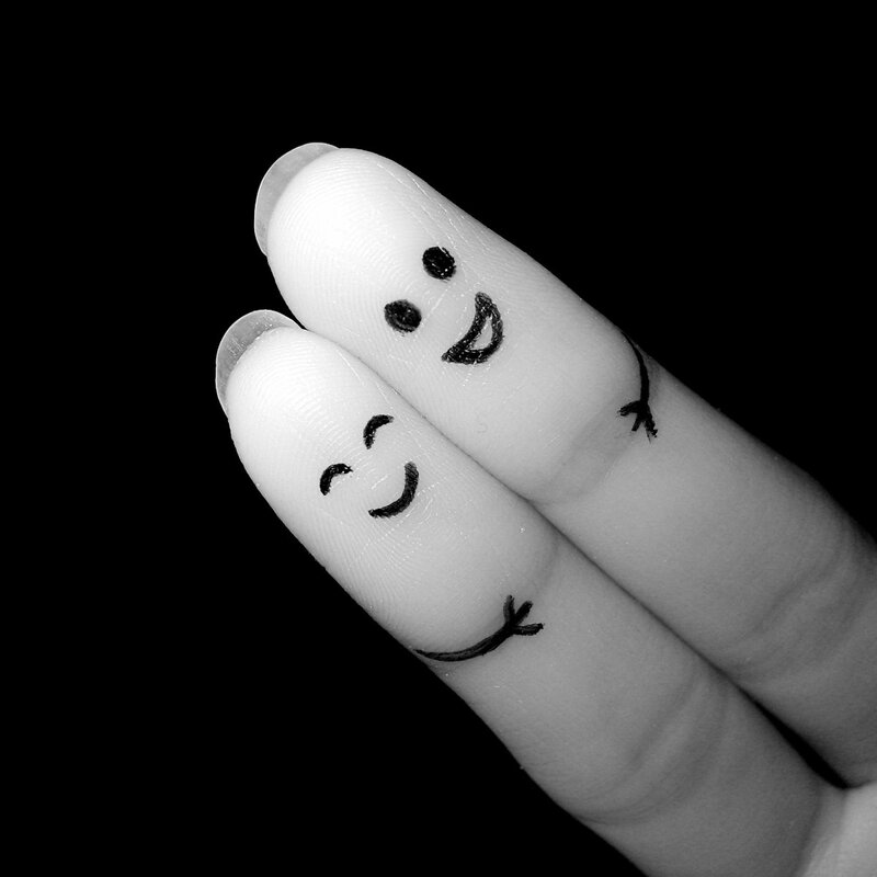 Fingers with Smiley Faces — Black