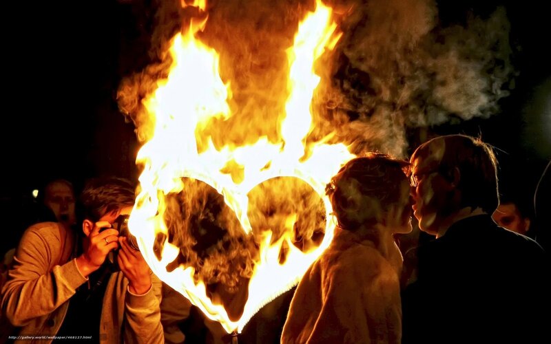 Fire heart at night event