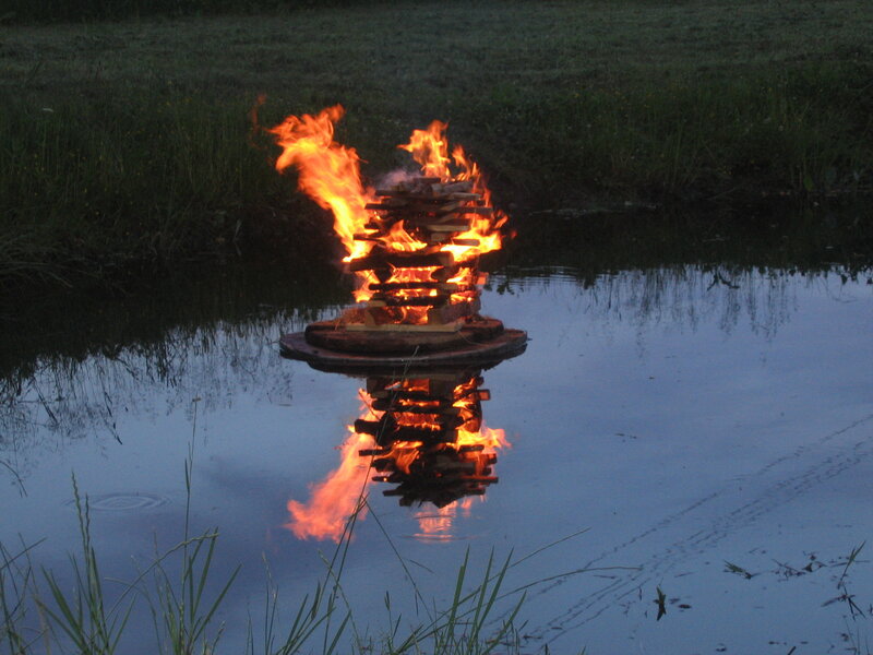 Fire on Floating Platform