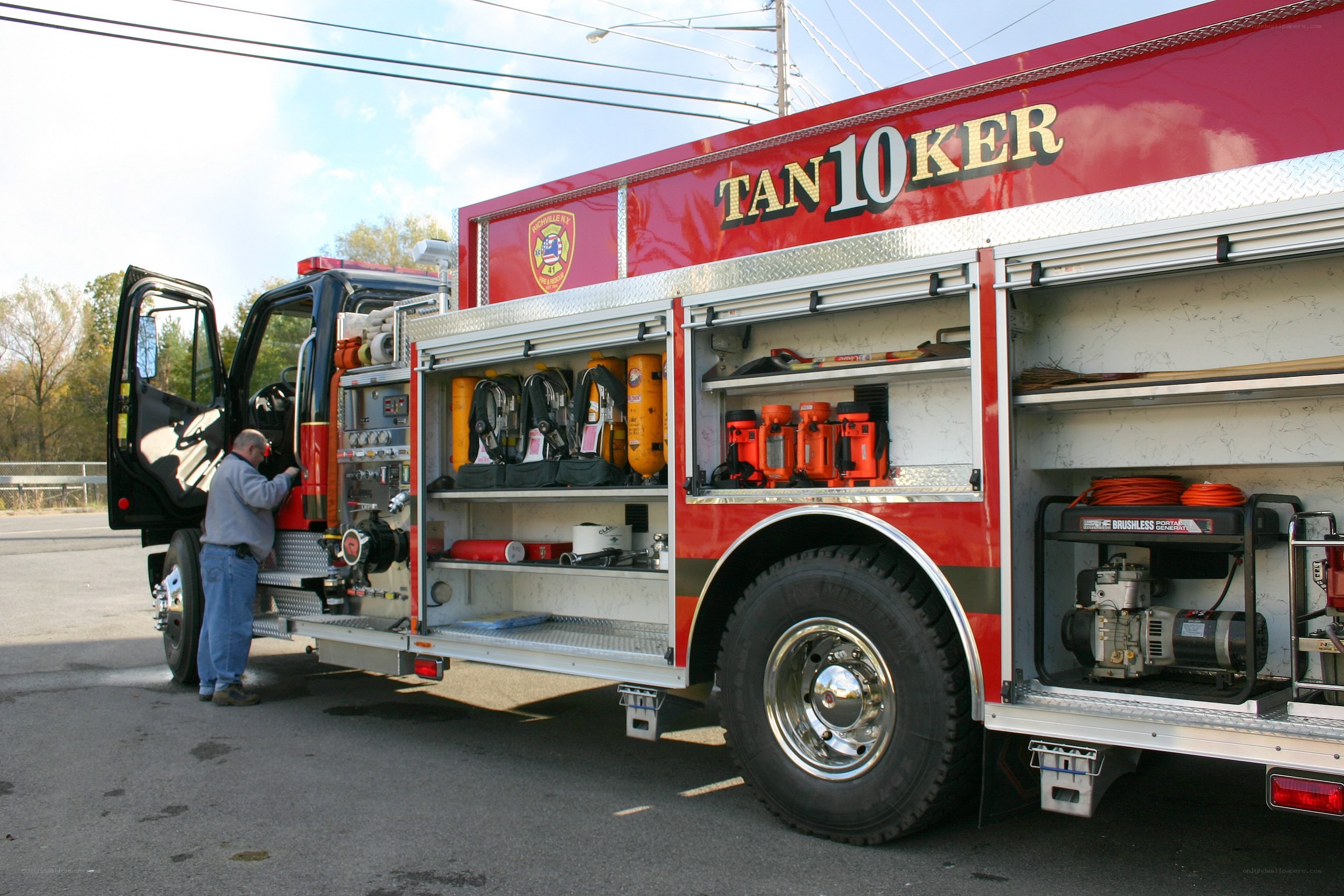 Fire truck with equipment