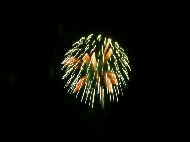 Firework Explosion — Yellow