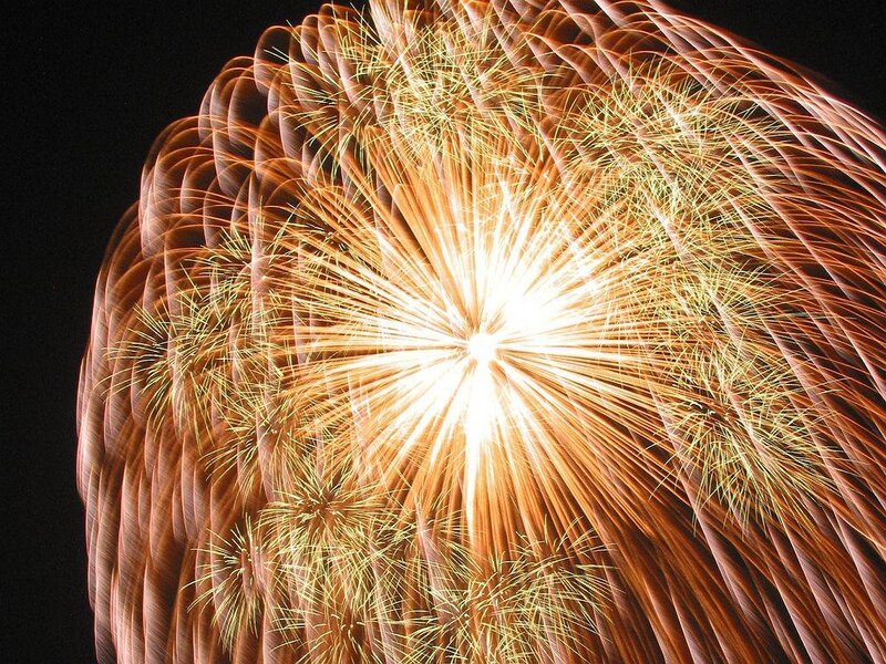 Fireworks Explosion — Yellow