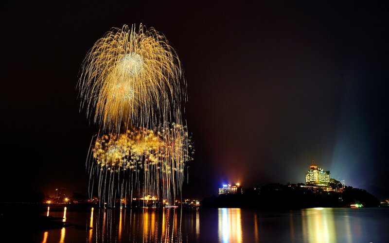 Fireworks over Lake — Black, Dramatic, Night, Photograph