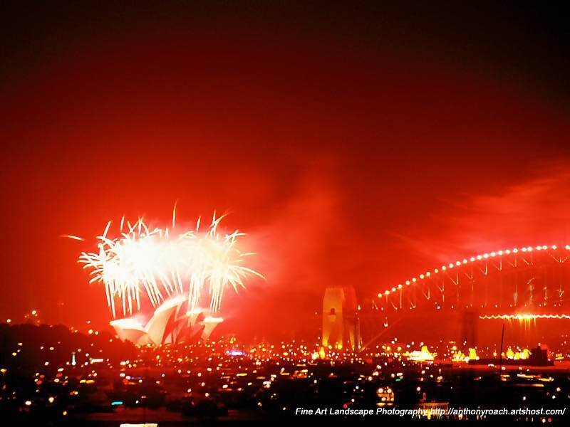 Fireworks over Sydney — Red, Dramatic