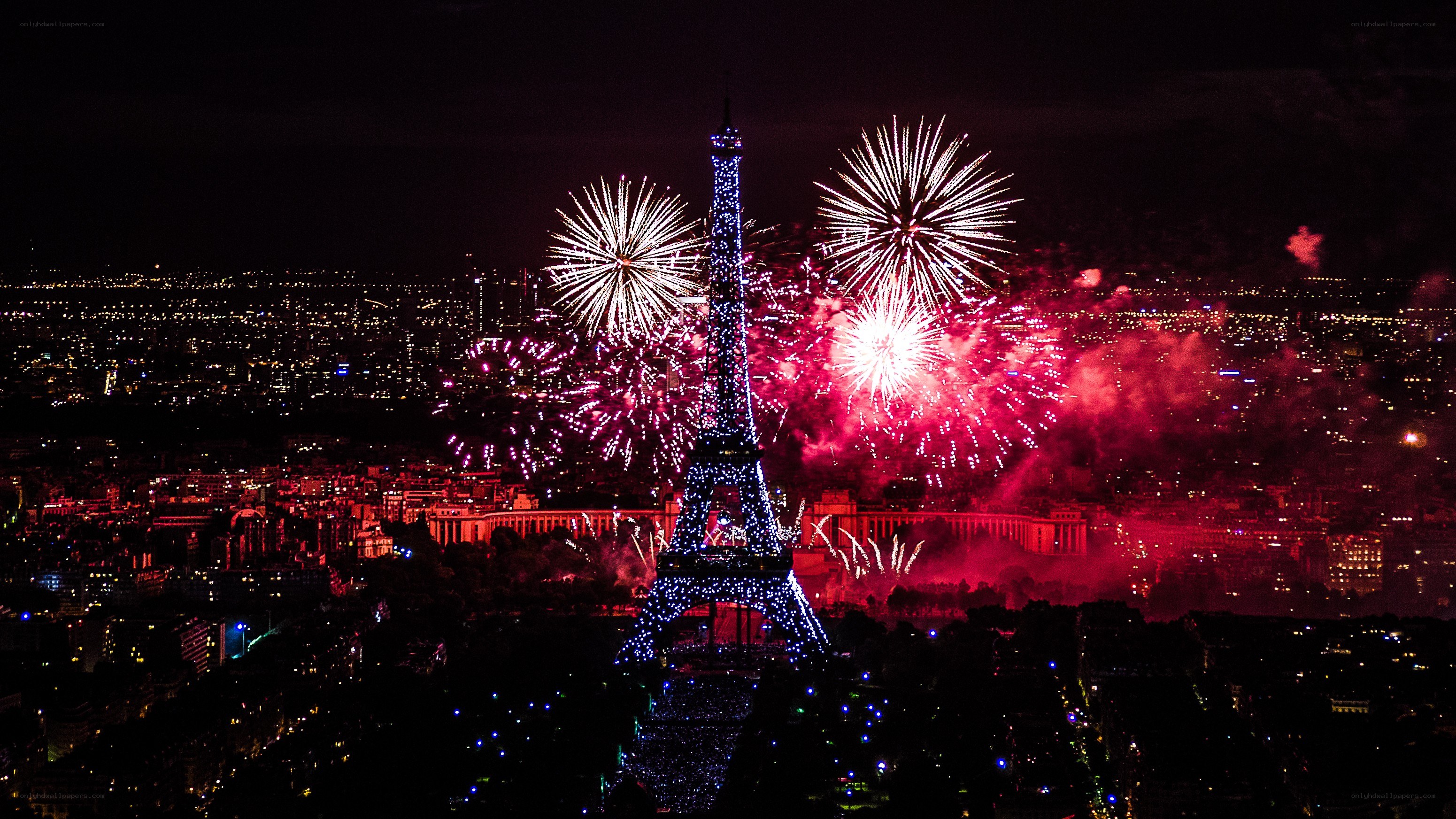 Fireworks over the Eiffel Tower