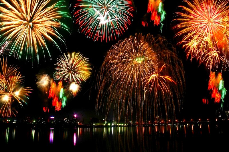 Fireworks over Water — Red, Festive, Night