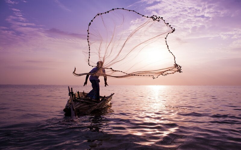 Fisherman Casting Net — Purple