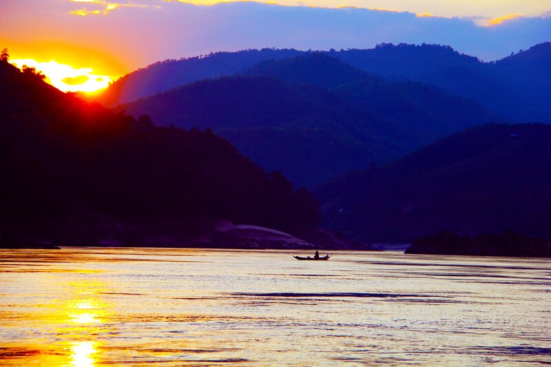 Fisherman in Boat — Gold