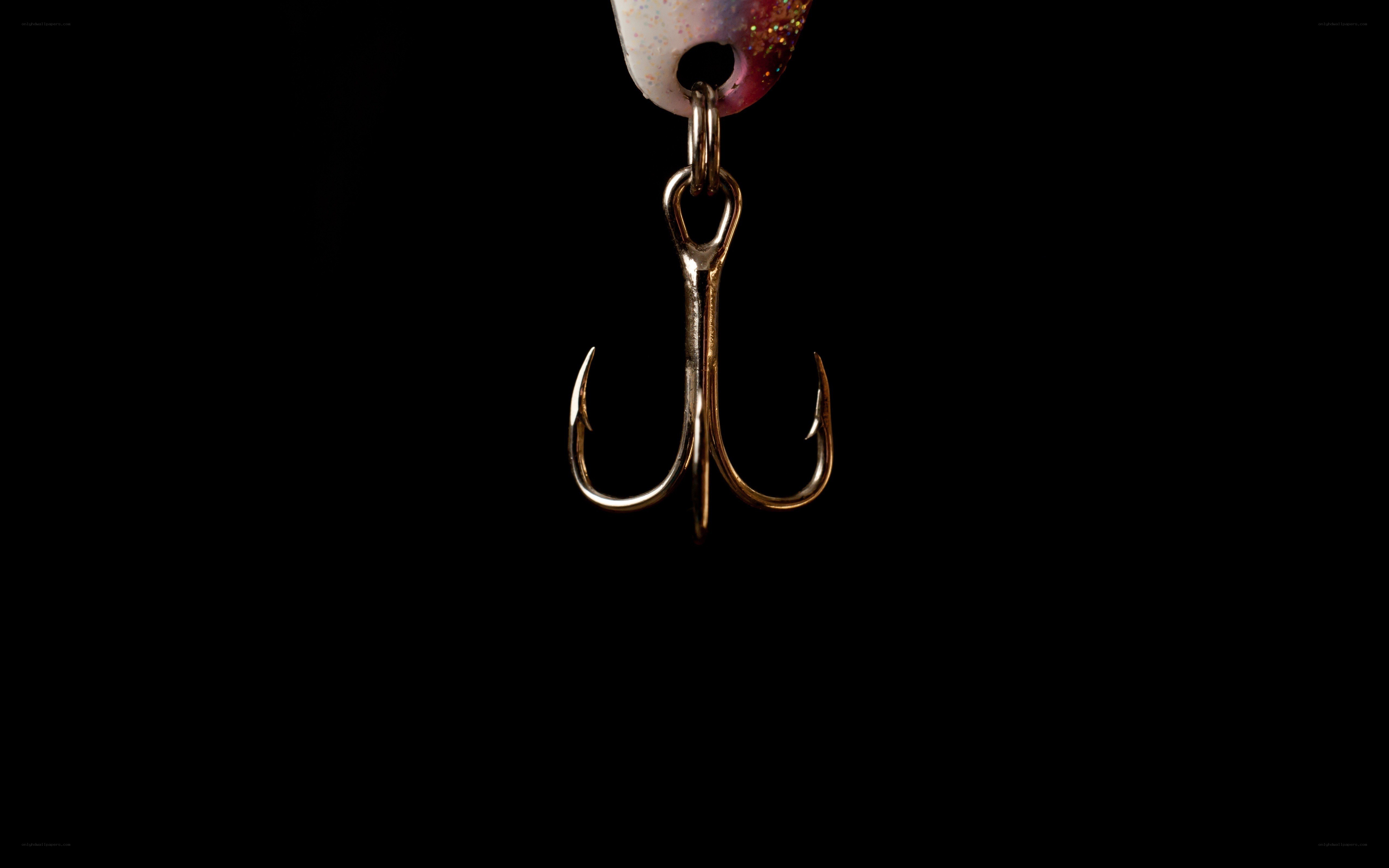 fishing lure with treble hook