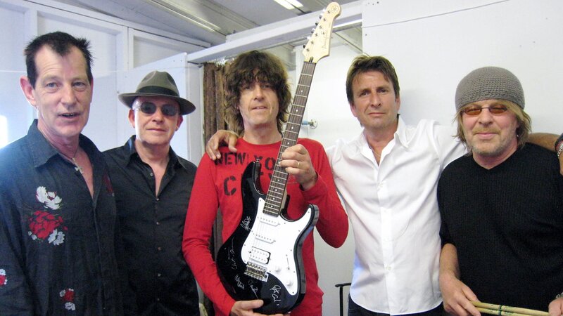 Five Men with Guitar