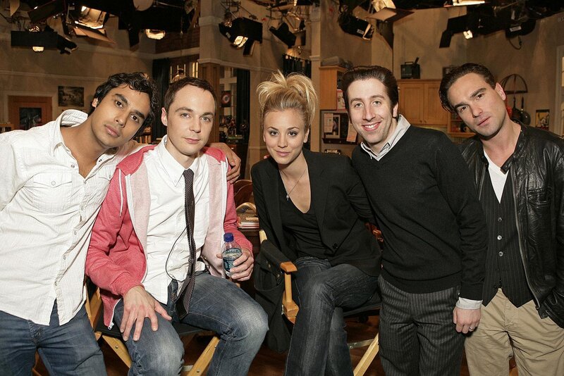 Five People on Set