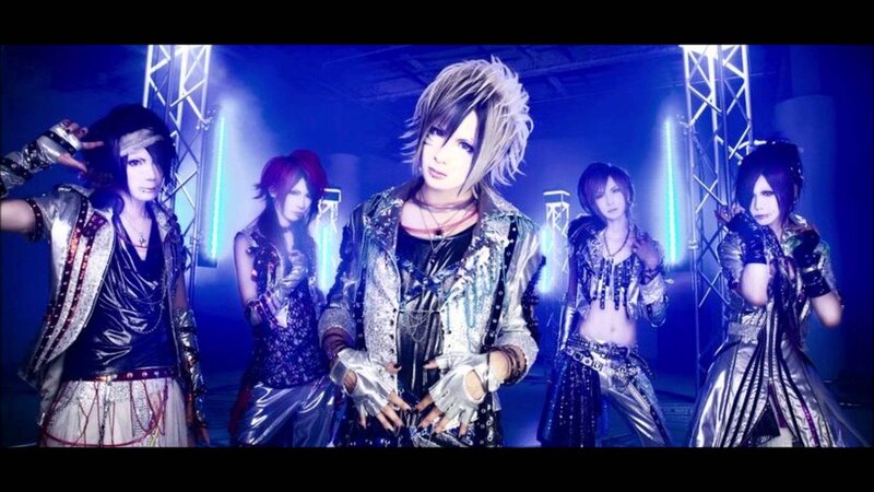 Five Performers on Stage