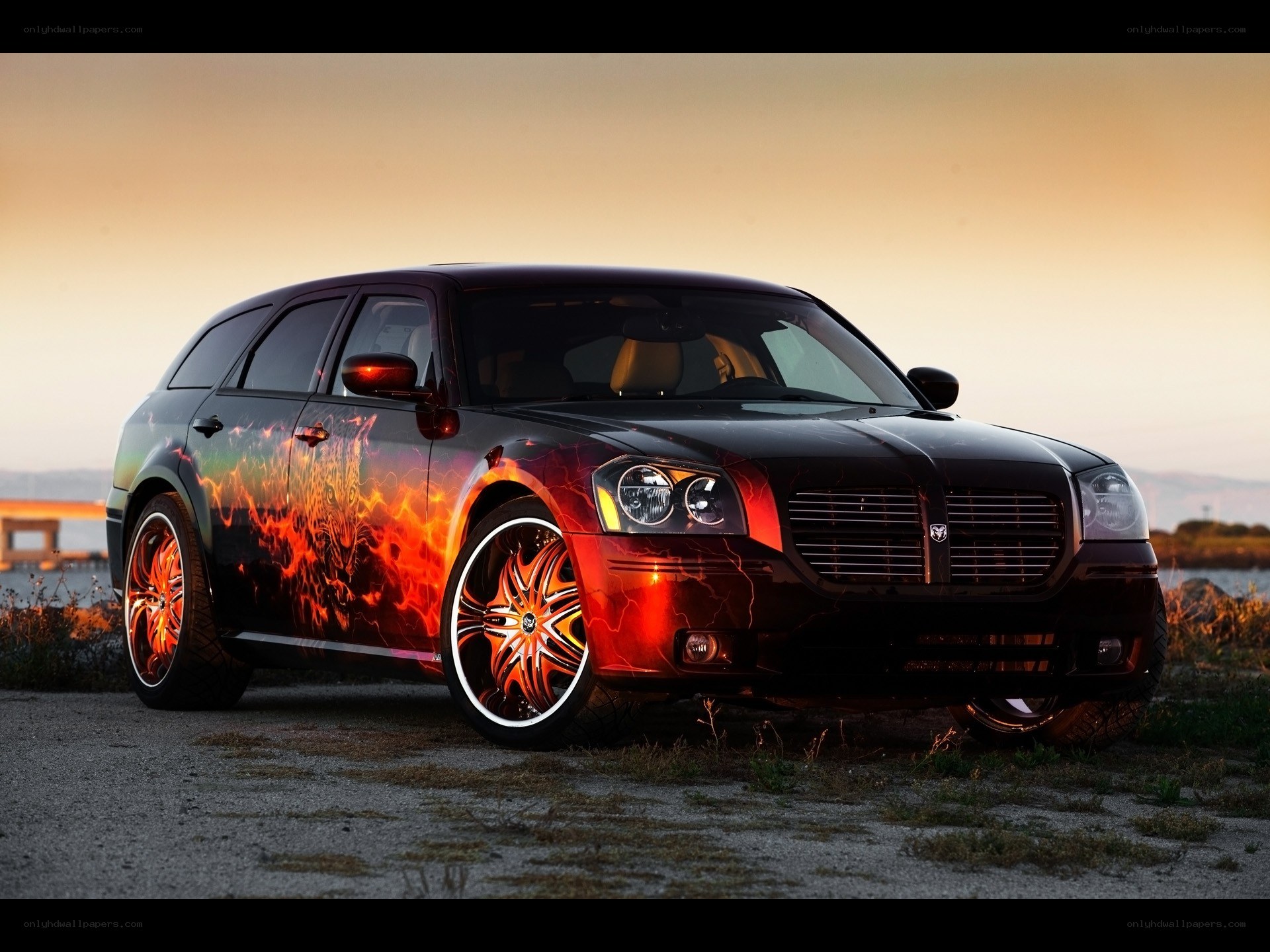Flame-painted Dodge Magnum