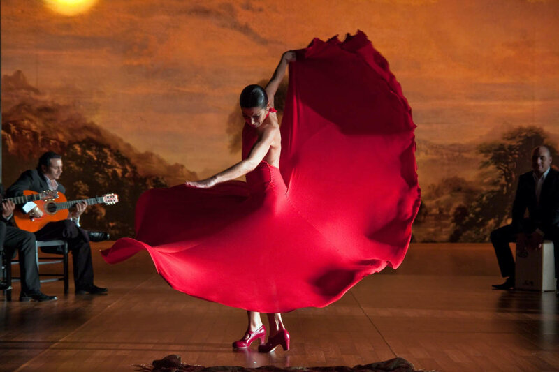 Flamenco Dancer in Red Dress — Dramatic, Sunset