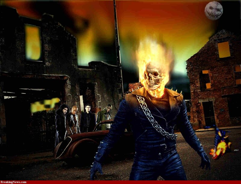 Flaming Skull Character — Black
