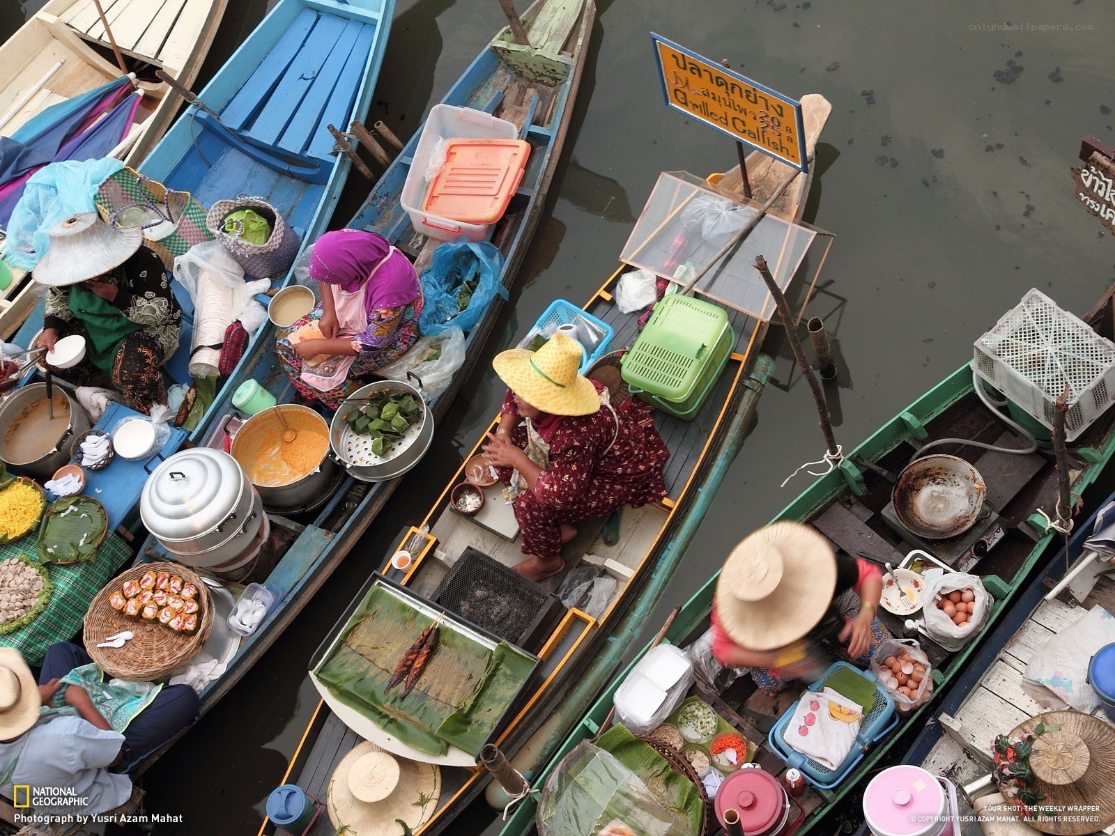 Floating market boats