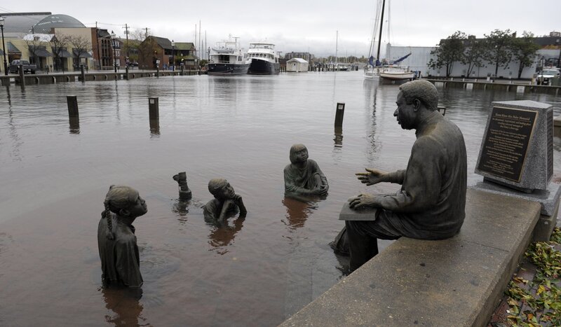 Flooded Statue Group