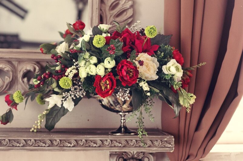 Floral Arrangement in Vase — Red