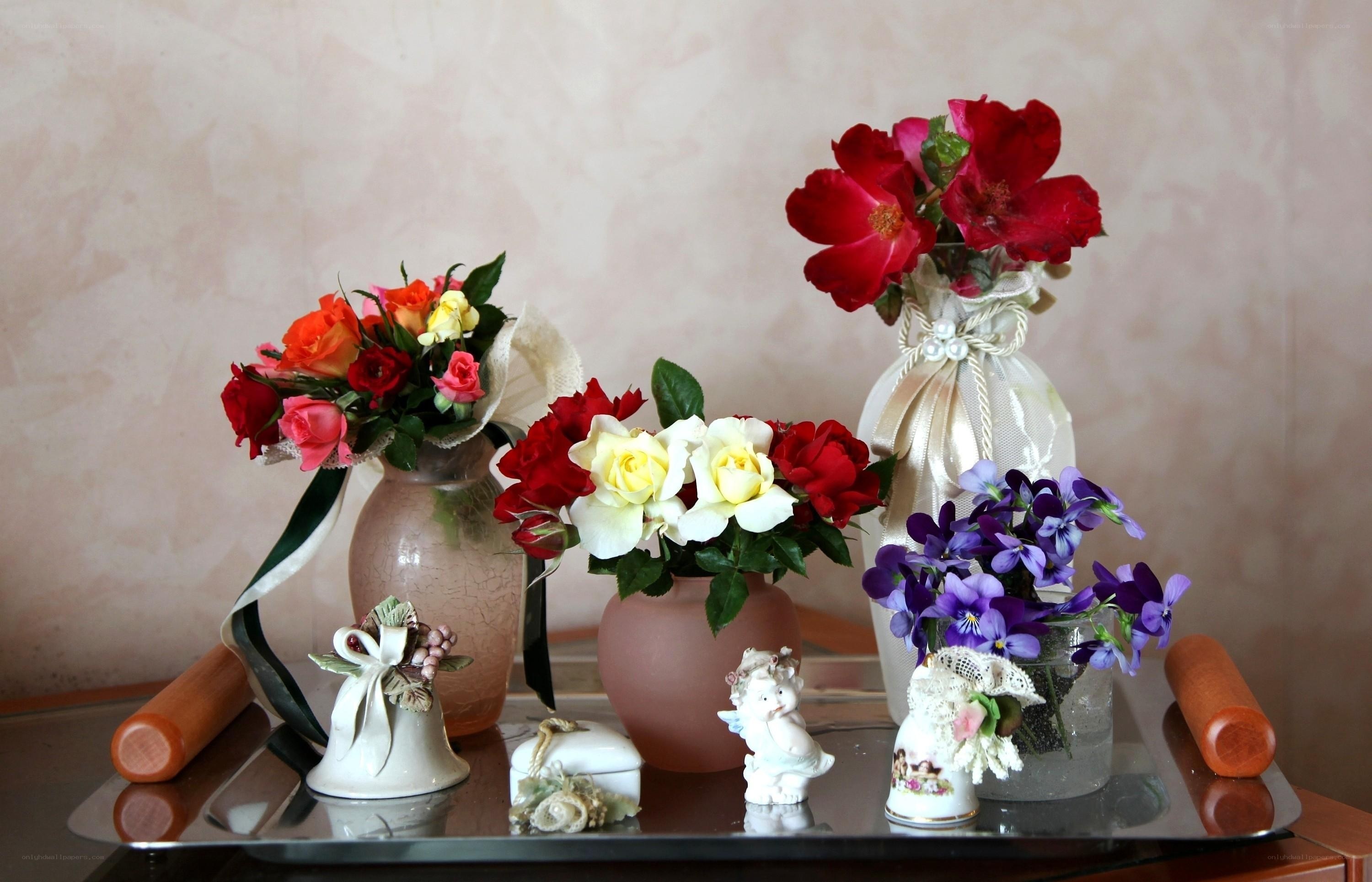 Floral arrangement on tray
