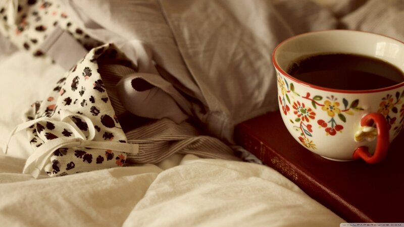 Floral Cup on Book — White, Calm