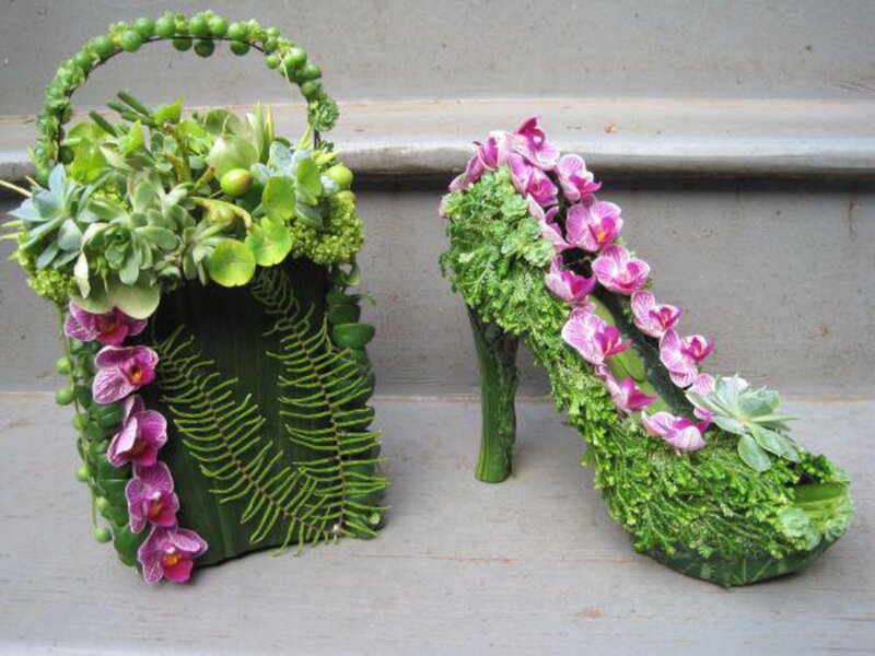 Floral High-heeled Shoe — Green, Creative