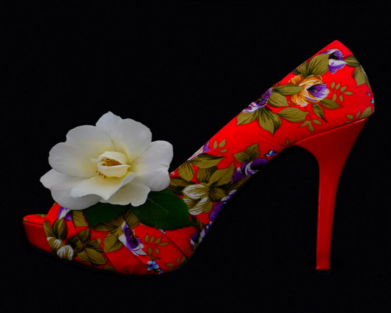 Floral High-heeled Shoe — Red