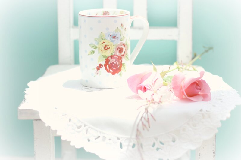 Floral Mug with Roses — White