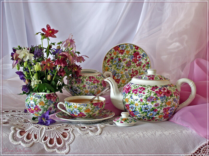 Floral Teacup Set