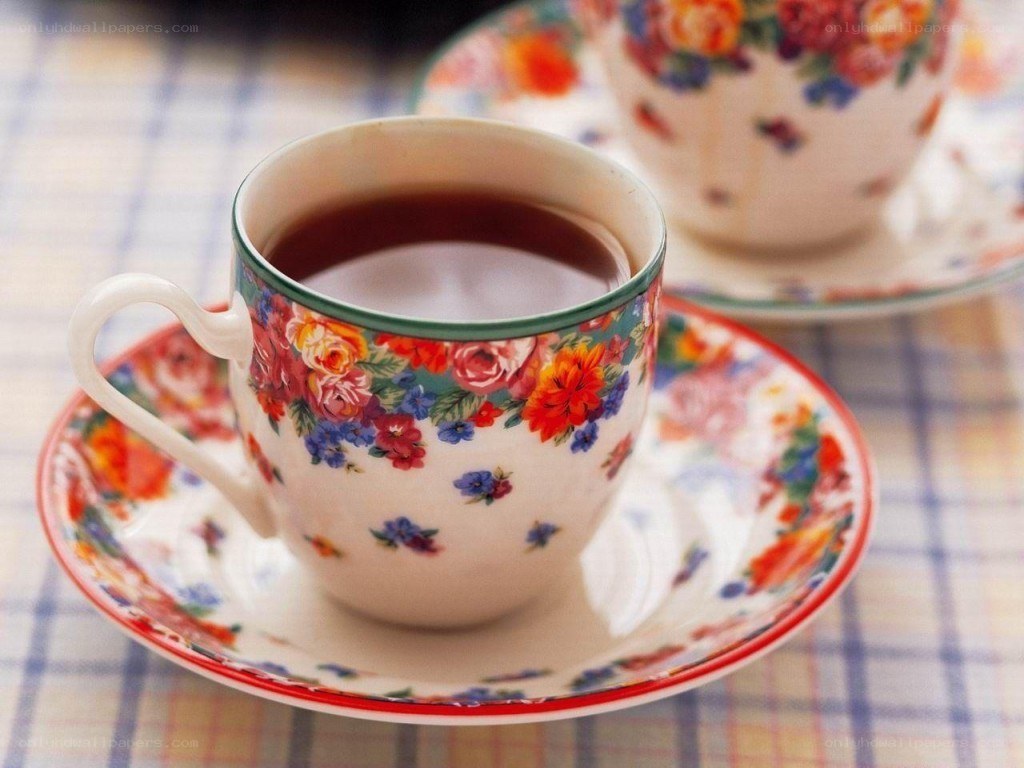 Floral teacup with tea