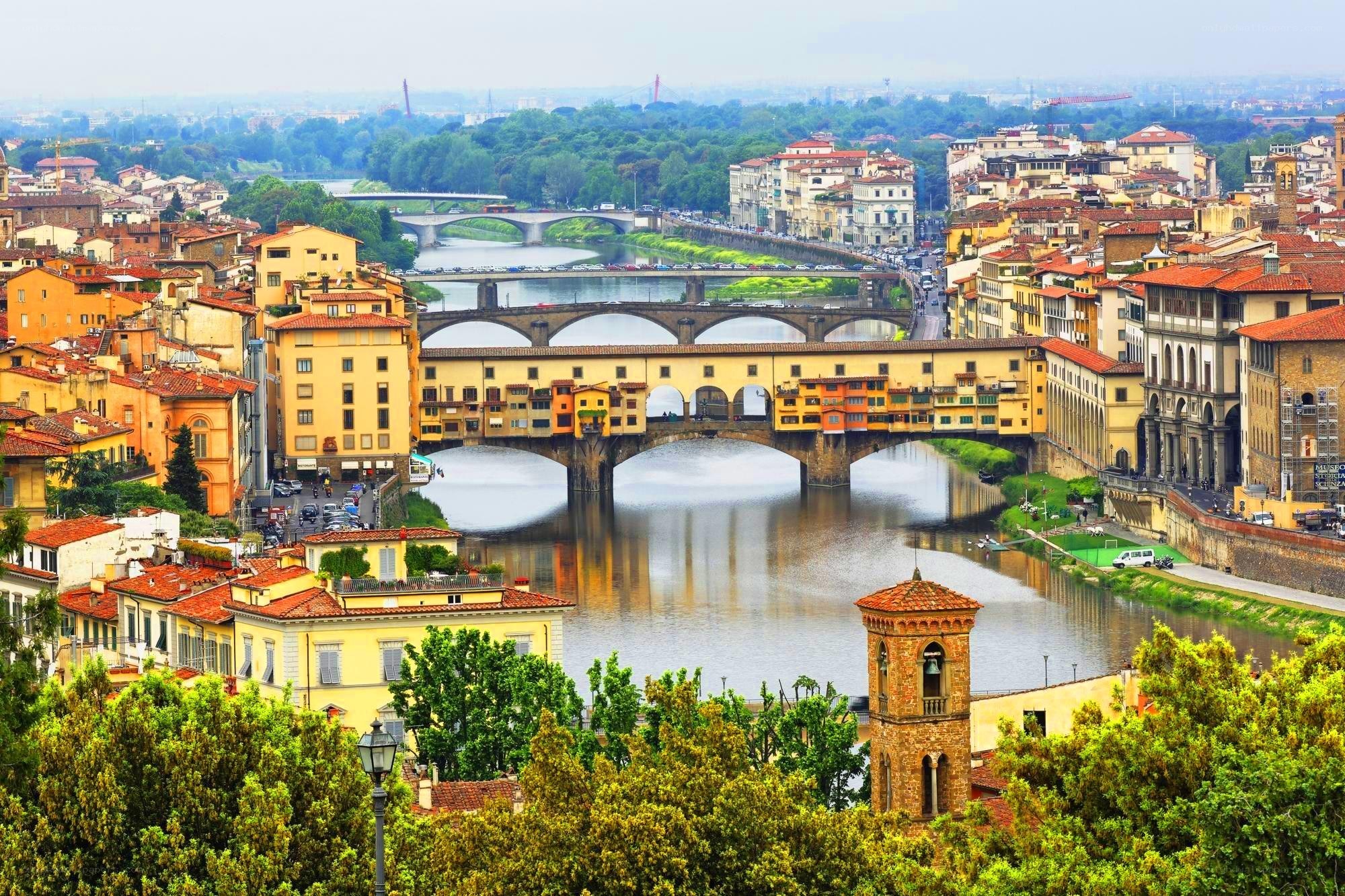 Florence cityscape with bridges
