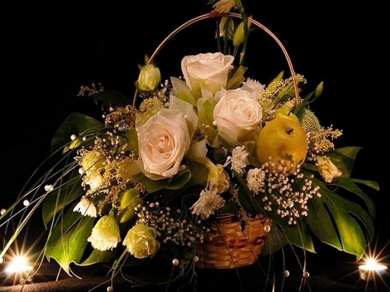 Flower Arrangement in Basket — Green, Dramatic
