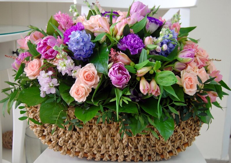 Flower Arrangement in Basket — Pink, Calm, Spring