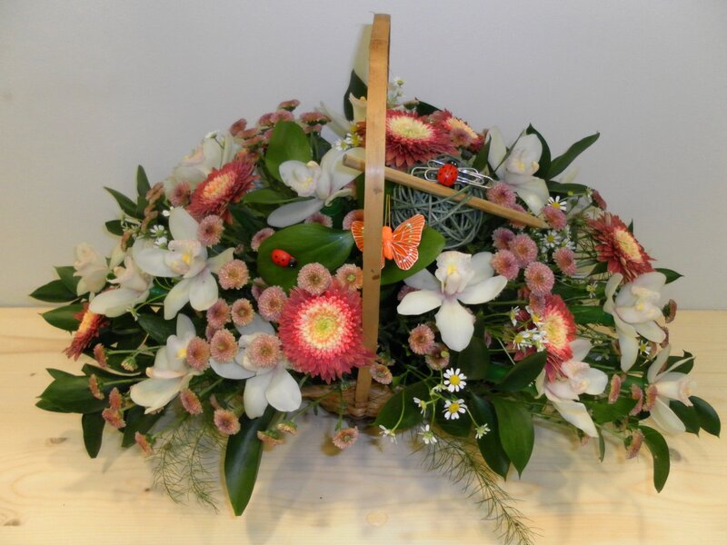 Flower Arrangement in Basket — White, Calm