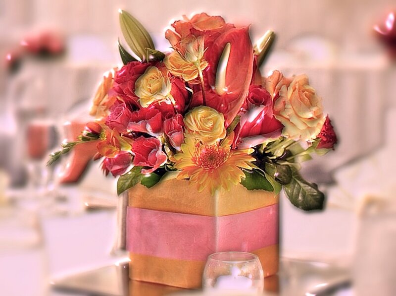 Flower Arrangement in Box — Red, Festive