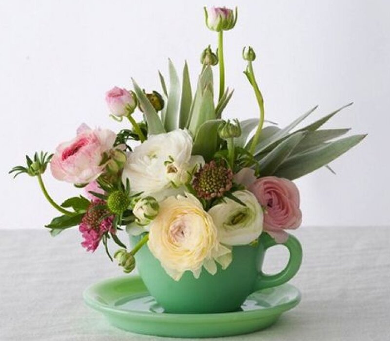 Flower Arrangement in Cup — Green