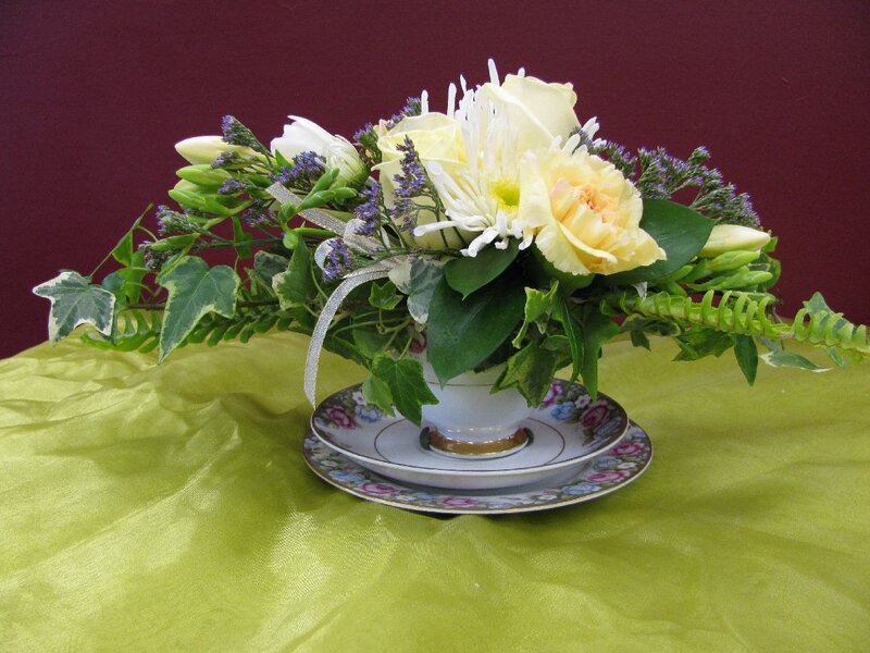 Flower Arrangement in Teacup — Green