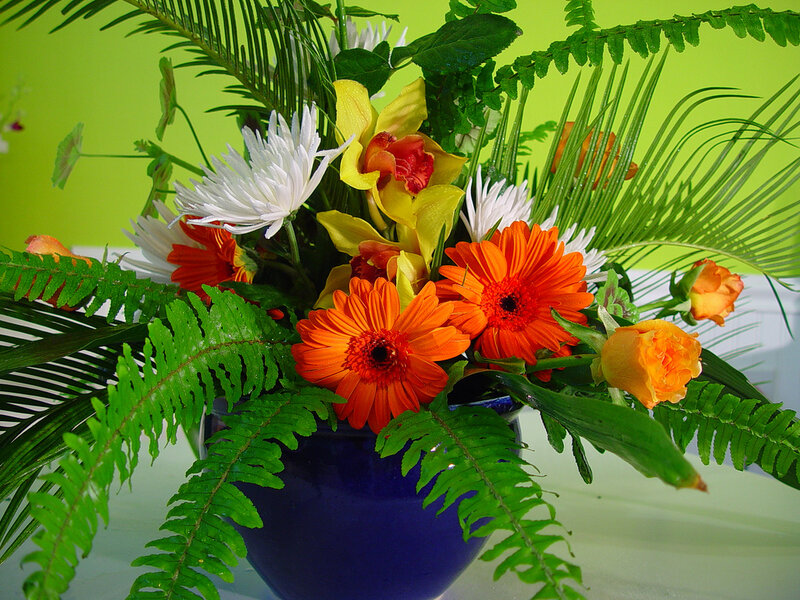 Flower Arrangement in Vase — Green, Bright