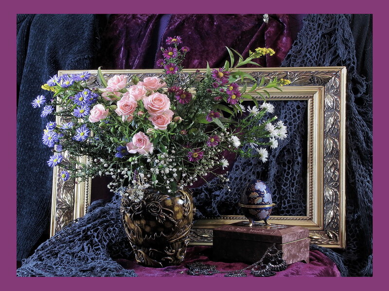 Flower Arrangement in Vase — Purple, Dramatic