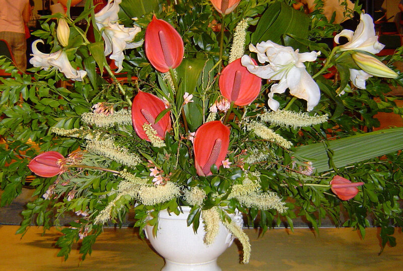 Flower Arrangement in Vase — Red