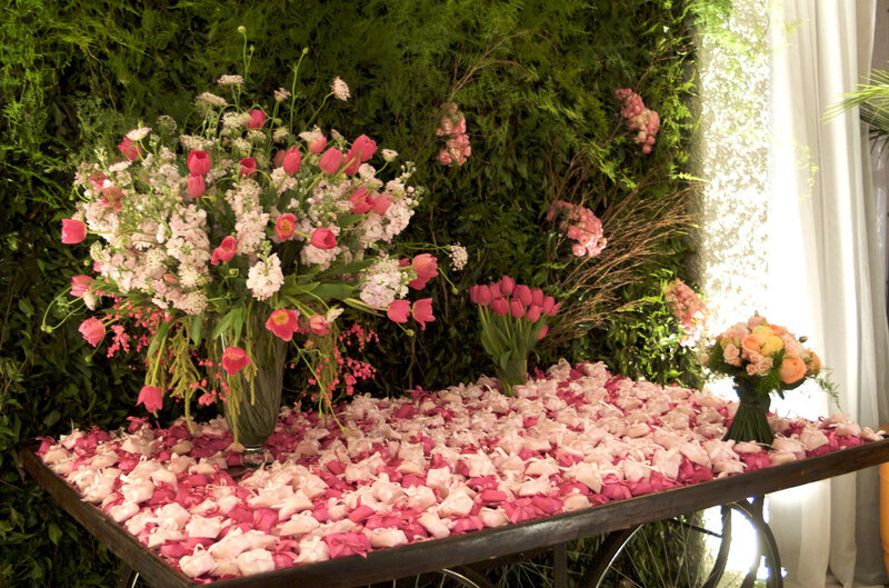 Flower Arrangement on Table — Pink, Festive