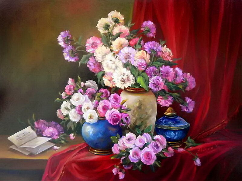 Flower Arrangement on Table — Red, Dramatic