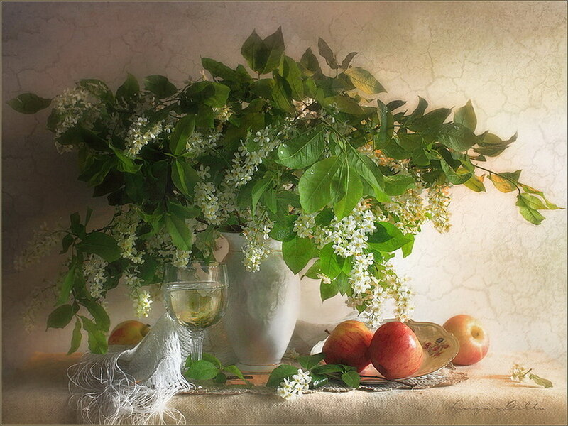 Flower Arrangement with Apples — White