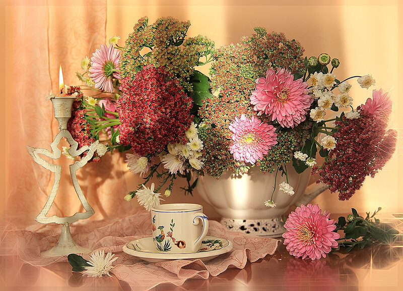 Flower Arrangement with Candle — Pink