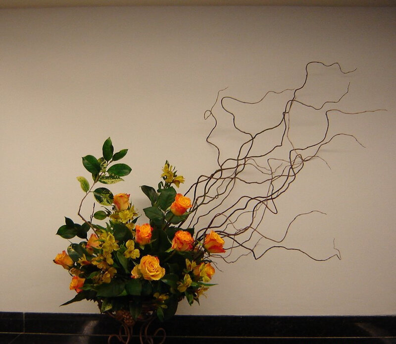 Flower Arrangement with Roses — Orange