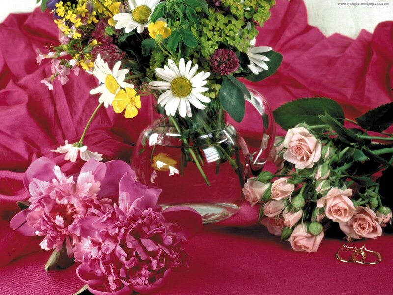 Flower Arrangement with Roses