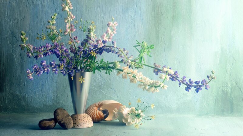 Flower Arrangement with Shells