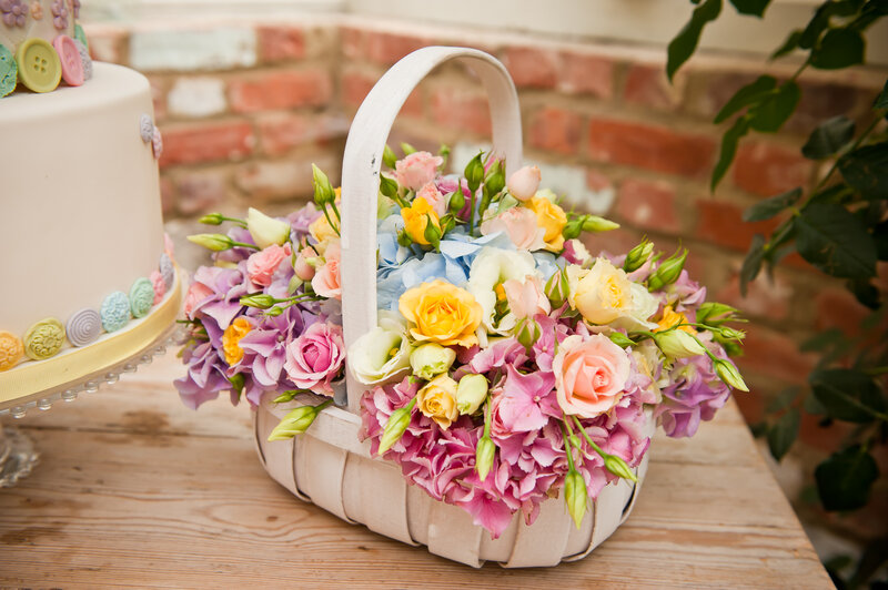 Flower Basket on Table — Pink