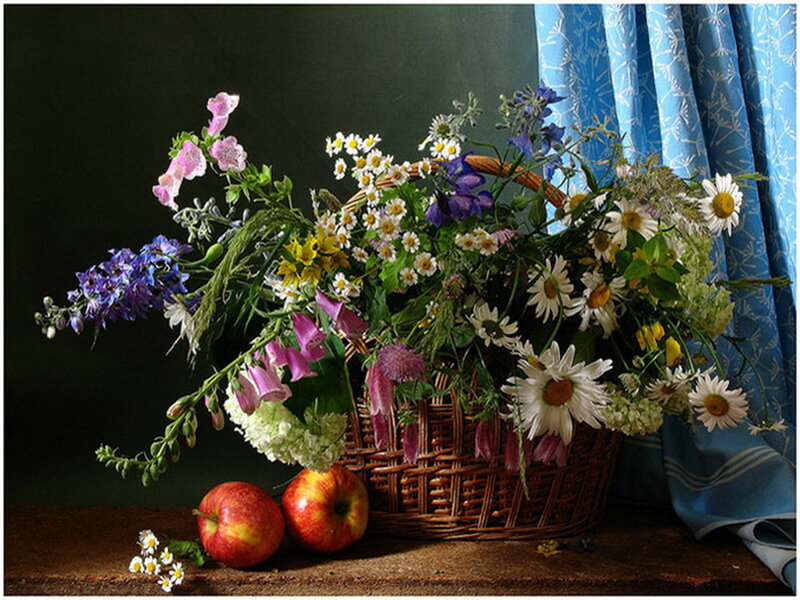Flower Basket with Apples